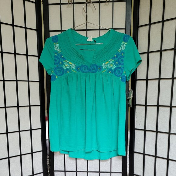 Anthropologie embroidered Tee top - Picture 7 of 9